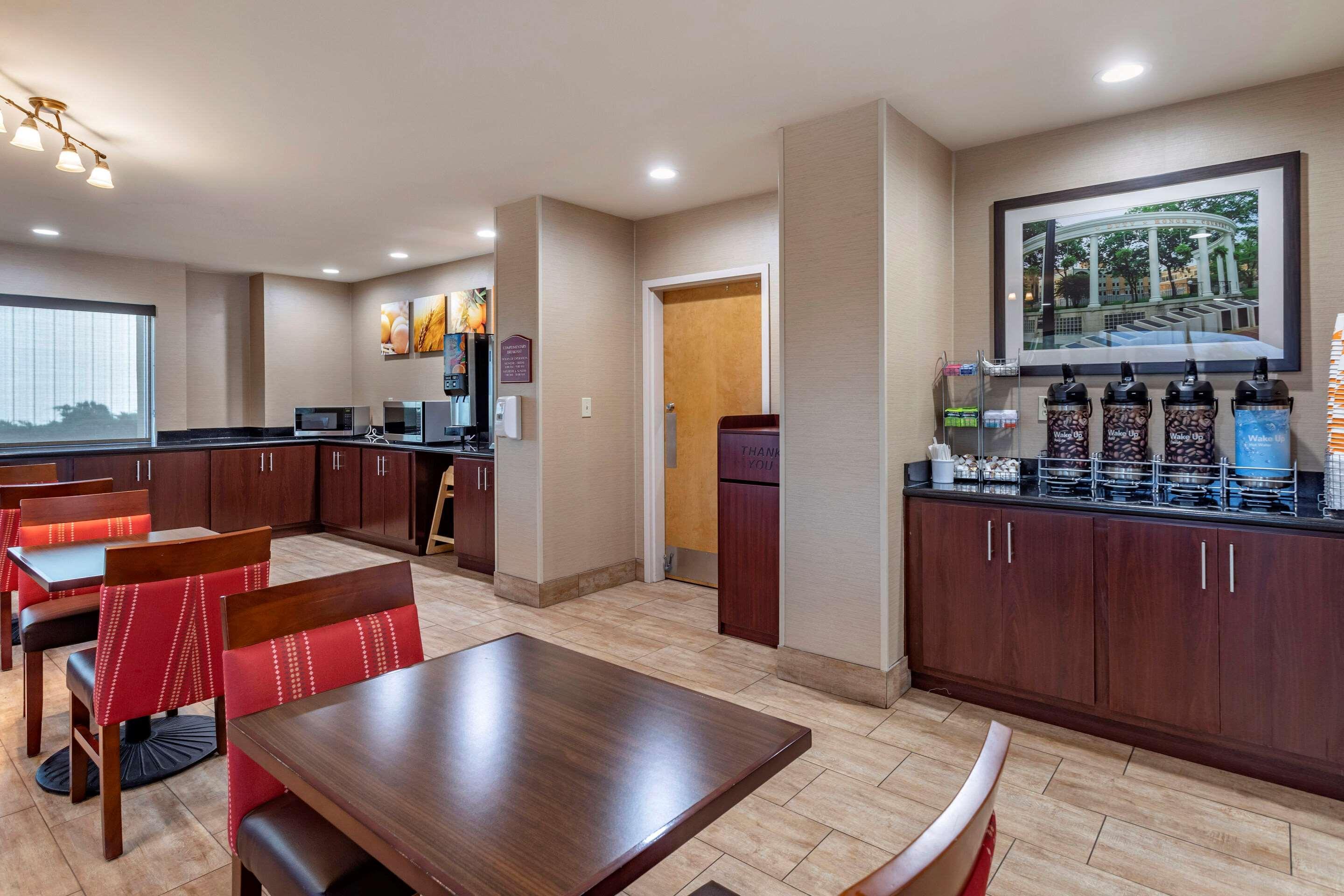 Comfort Suites Florence Shoals Area Экстерьер фото