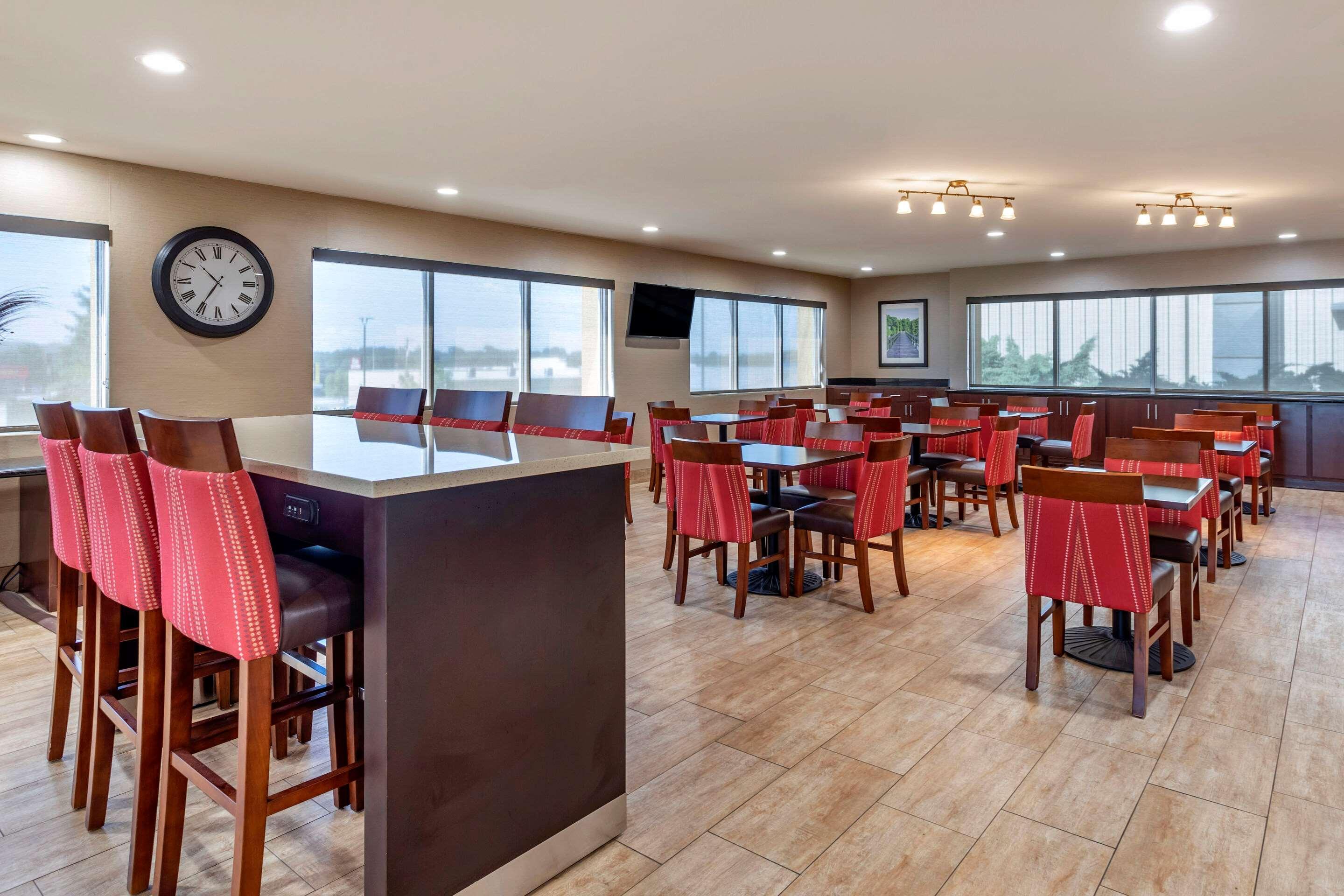 Comfort Suites Florence Shoals Area Экстерьер фото